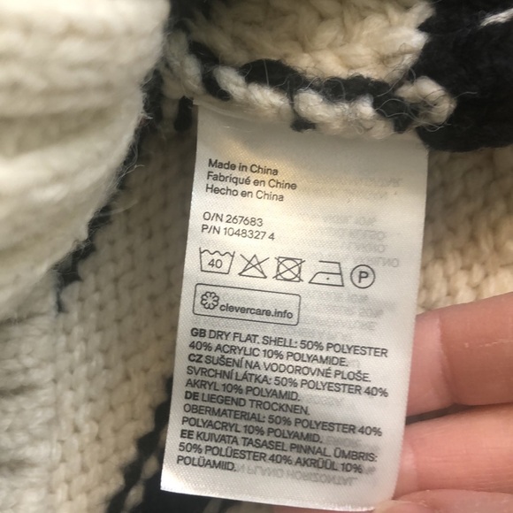 H & M Soft Knit Sweater Dropped Shoulder Long Sleeve Ribbed Neckline Size XL - Picture 10 of 11